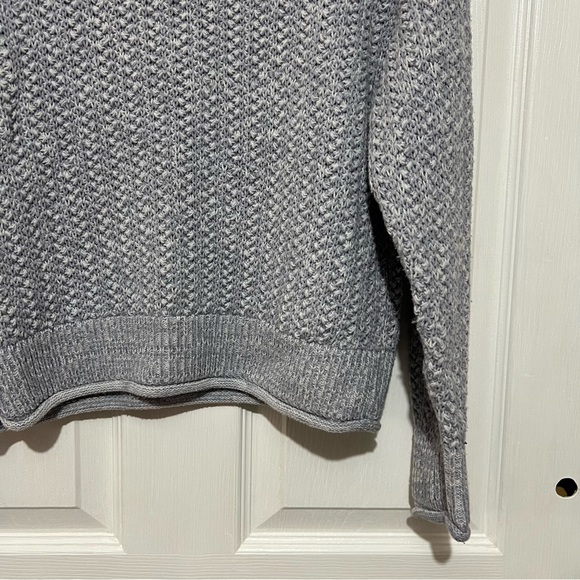 💗 Universal Thread - Women’s Knitted Sweater - Picture 7 of 10